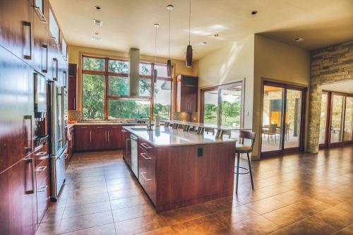 Contemporary Kitchen