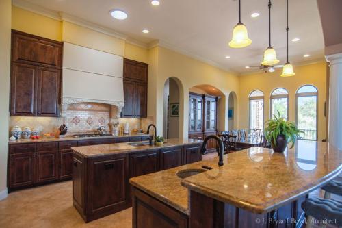 Hillside Mediteranian Kitchen 2