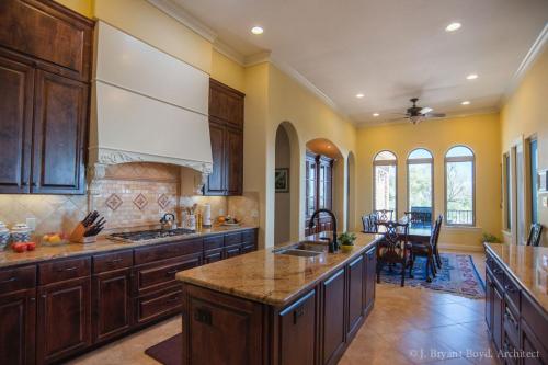 Hillside Mediteranian Kitchen 3