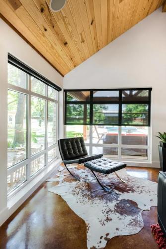 Living Room 4