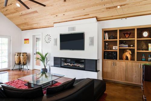 Living Room 5