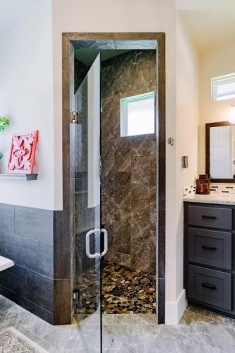 190712-JBB-Spec-Home-101640
