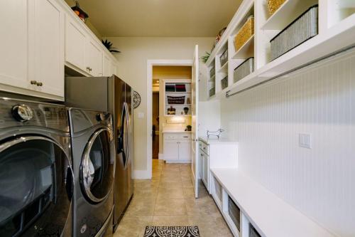 190712-JBB-Spec-Home-101675