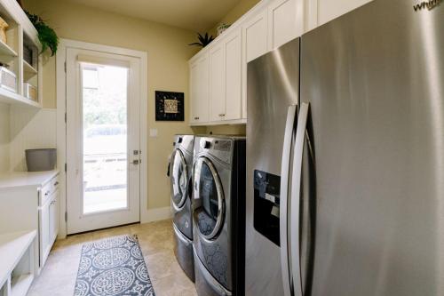 190712-JBB-Spec-Home-101686